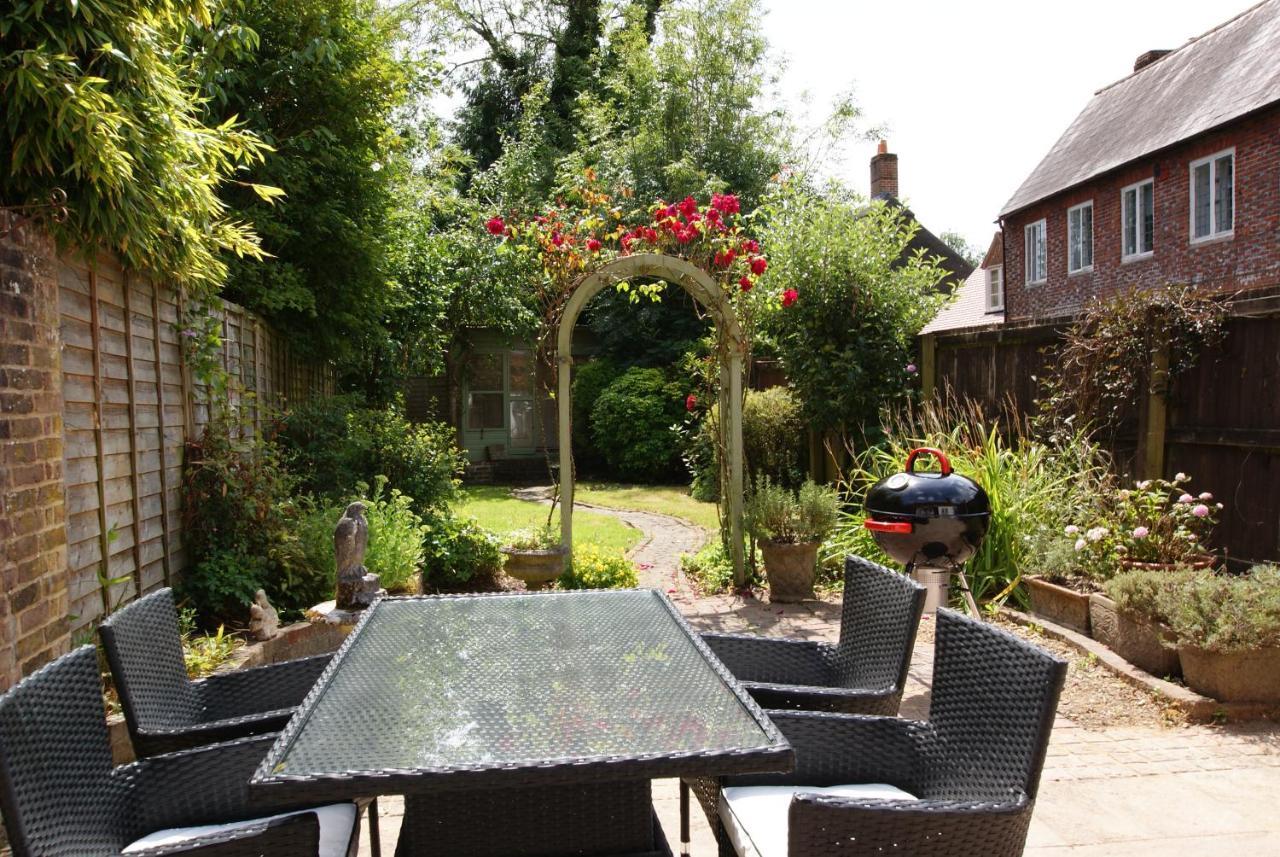 Honeysuckle Cottage- East Meon Extérieur photo